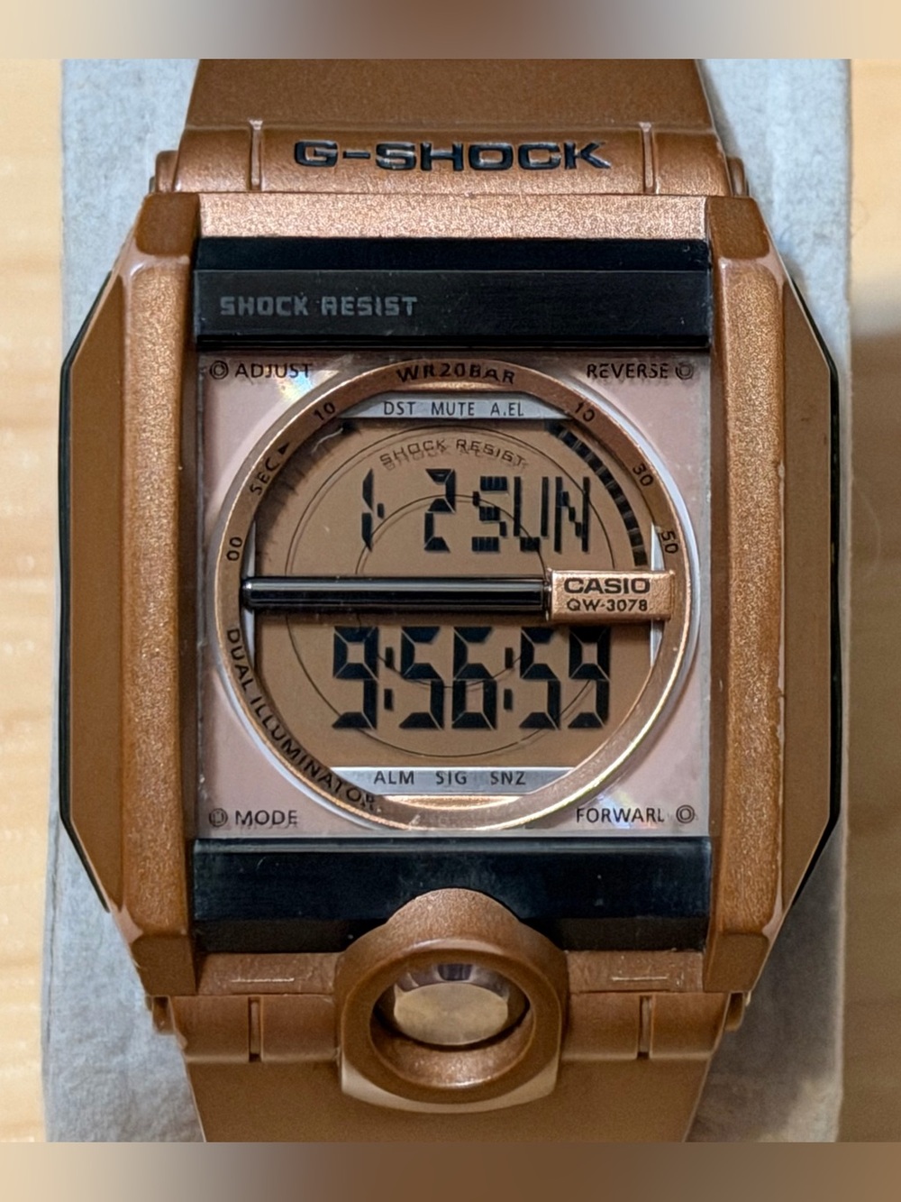 Casio G-Shock G-8100A-5 Dual Illuminator Mens Digital Watch 8100 PARTS OR REPAIR